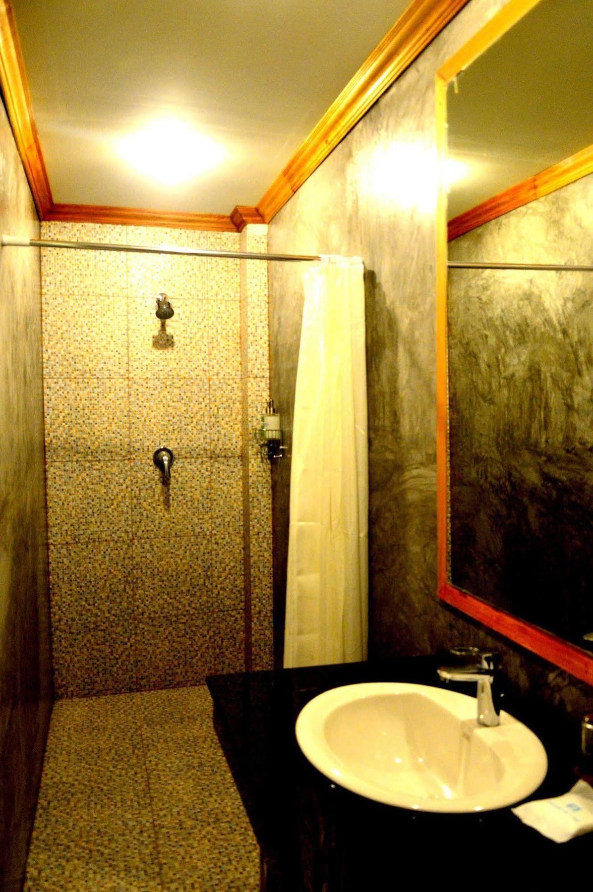 Chaphone Guesthouse Phuket Exterior foto